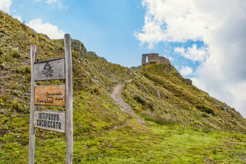 Scenic view of the Inti Punku (Sun gate), one of the most scenic hikes from Ollantaytambo, in the Sacred Valley of Peru.
