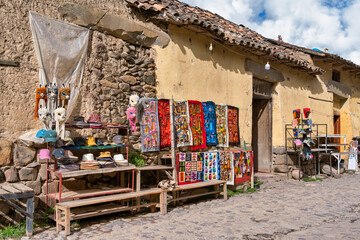 Traditional peruvian souvenir shop near the entrance of Ollantaytambo Archeological Site