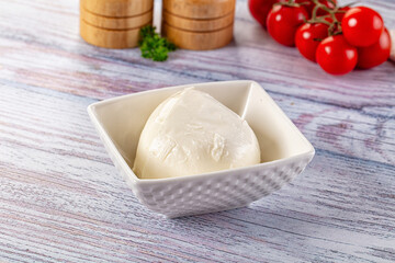 Italian Mozarella buffalo cheese ball