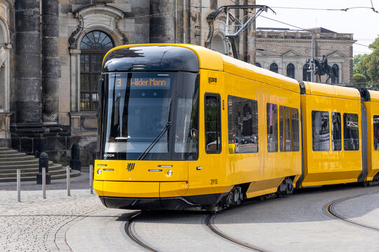 &Ouml;PNV Dresden, &Ouml;ffentlicher Personennahverkehr der Dresdner Verkehrsbetriebe