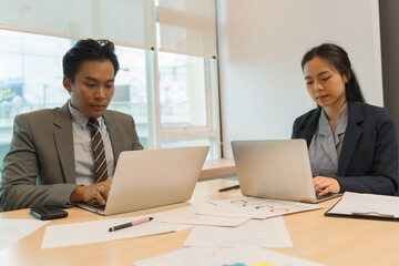 Successful Business Negotiation Between Partners