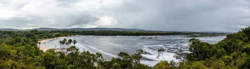 Panoramic view of Canaima lagoon and surrounding jungle