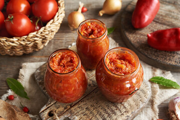 Preparation of homemade tomato and sweet pepper relish (ajvar-style vegetable spread, chutney or bruschetta topping)