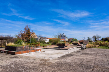 Les jardins suspendus des toits de Perrache à Lyon en France         