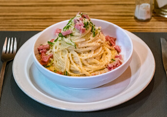 spaghetti pasta with carbonara sauce