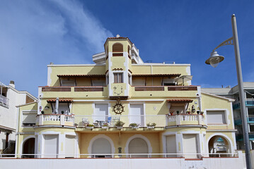 ein typisch spanisches Haus in Coma-ruga, Spanien