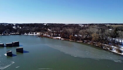 Obraz premium Winter lake scene from above
