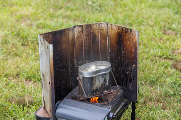 アウトドアで飯ごう　 campsites using a mess kit