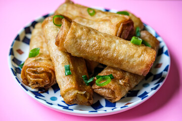 Classic Chinese Style Crispy Vegetable Spring Rolls