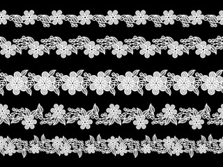 花のレース_黒背景