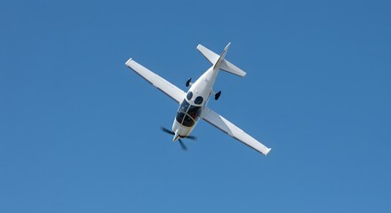 Obraz premium Small airplane in flight