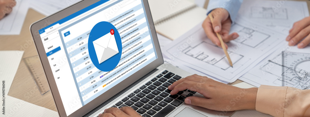 Aufkleber email notification message showing on computer screen brisk. digital marketing message information t
