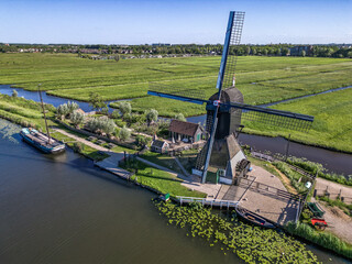 Unesco Werelderfgoed Kinderdijk Molens, Ancient Windmills in Kinderdijk in Netherlands, near Rotterdam