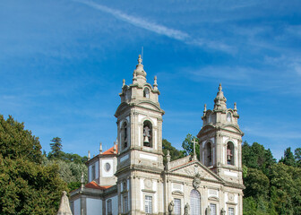 Fototapeta premium Exterior facade of sanctuary of bom jesus do monte, braga, portugal