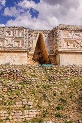 Obraz premium Palacio del Gobernador en la Zona Arqueológica de Uxmal, Yucatán.