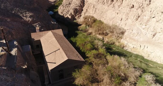 Aerial drone videos of the abandoned hydroelectric dam on the Loa River (Tranque Sloman) in Chile&rsquo;s Atacama Desert