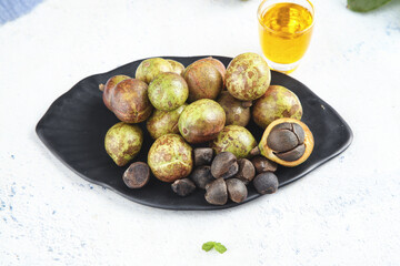 Camellia Tea Seeds with Oil - Natural Agricultural Harvest for Healthy Living