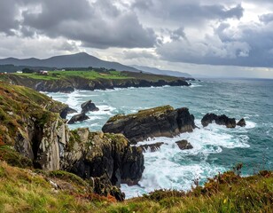 Obraz premium Dramatic coastline vista featuring rugged cliffs and crashing waves, stormy skies