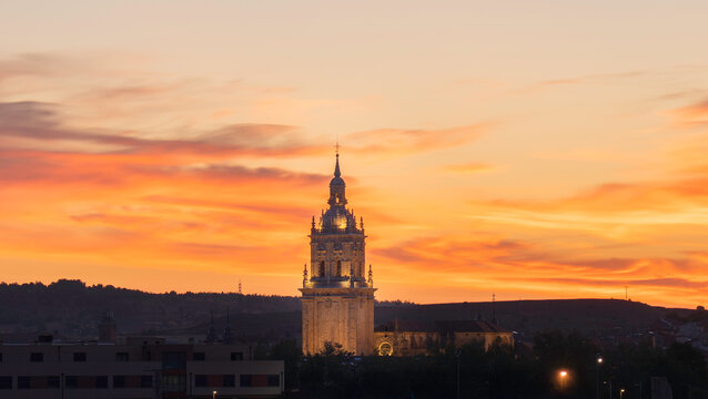 Catedral del Burgo de Osma en el amanecer