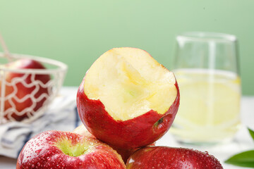 Fresh Red Apples from Zhaotong Yunnan Plateau with Heart Cut and Morning Dew Drops