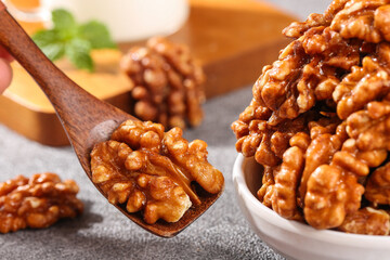 Xinjiang Yunnan Walnuts - Premium Amber Dried Fruit Kernels in Wooden Spoon and Bowl