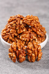 Premium Xinjiang Yunnan Walnuts Ready to Eat - Fresh Amber Nuts in Bowl