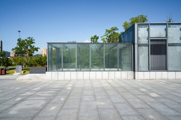 Obraz premium empty brick floor with modern building