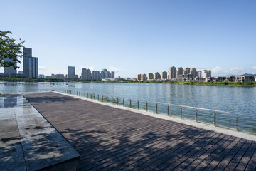 empty wooden ground with skyline
