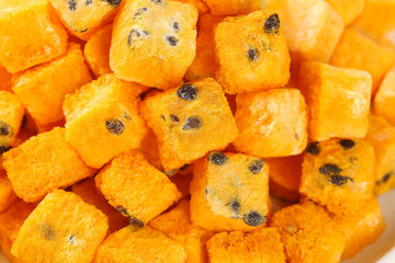 Freeze-Dried Passion Fruit Chunks with Seeds for Instant Tea and Healthy Snacking