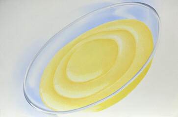 Airbrush Illustration aus den 1990er Jahren, Vanillepudding in Glasschale