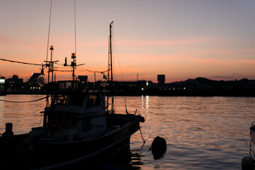 船のシルエット