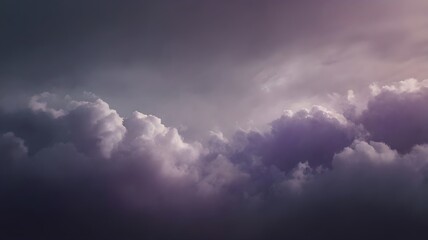 Obraz premium Dark Purple Cloudy Sky with Dramatic Light Sky Scene