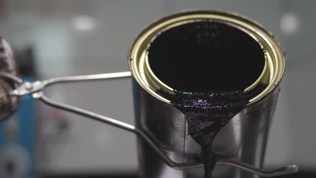 Industrial Process of Screening Minerals and Producing Asphalt
