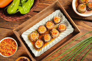 Teppanyaki Grilled Garlic Mushrooms with Vermicelli Noodles Asian Home Cooking Signature Dish