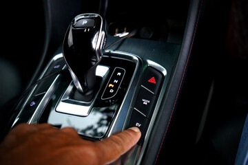 Drive the vehicle with an electric system EV
