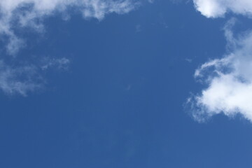 Belles photos de nuages dans un beau ciel bleu