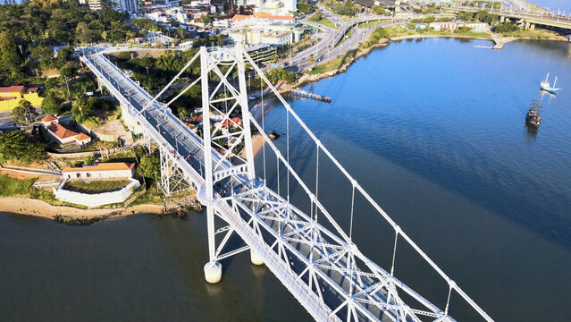 Aerial view of the Herc&iacute;lio Luz Bridge and Fort Santana at the island head of the bridge in downtown Florian&oacute;polis, Santa Catarina, Brazil
