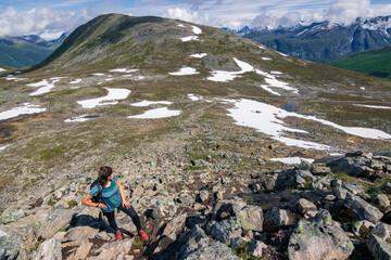 Fototapeta premium Beautiful Romsdalseggen hiking trail near Andalsnes (Norway)