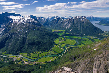 Beautiful Romsdalseggen hiking trail near Andalsnes (Norway)