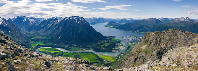 Beautiful Romsdalseggen hiking trail near Andalsnes (Norway)