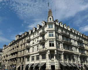 Prachtvolle Altbaufassaden im Bankenviertel von Zürich, Schweiz