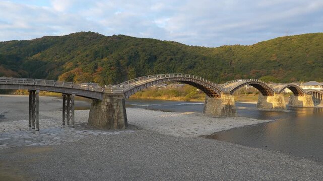 日本三名橋の１つ「錦帯橋」（フィックス）：山口県岩国市