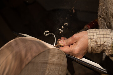 cr&eacute;ation d'objets en tournage sur bois