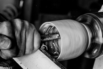 cr&eacute;ation d'objets en tournage sur bois