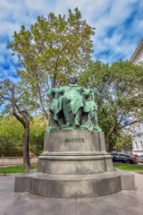 Obraz premium A striking bronze statue of Johann Wolfgang von Goethe