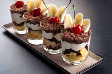 チョコレートパフェ