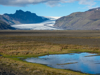Distant view of Svinafellsjokull glacier from the pullout along route 1, Iceland