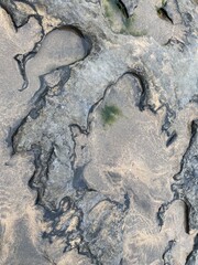 La beauté brute et sauvage de la mer qui s’est retirée sur la plage de Fanore