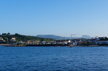 plage et côte de saint jean de luz, dans le pays basque