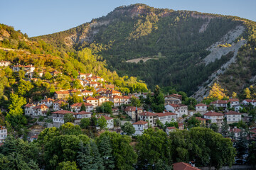 Obraz premium Göynük hillside houses in evening light